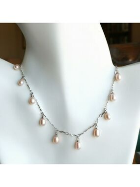 Pink freshwater pearl droplet Necklace 🆕